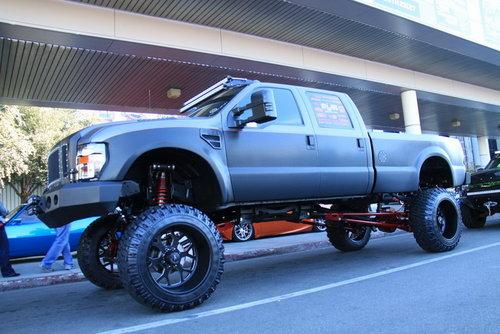 日產(chǎn)已經(jīng)為今年在拉斯維加斯舉行的SEMA展會(huì )推出了一些項目車(chē)