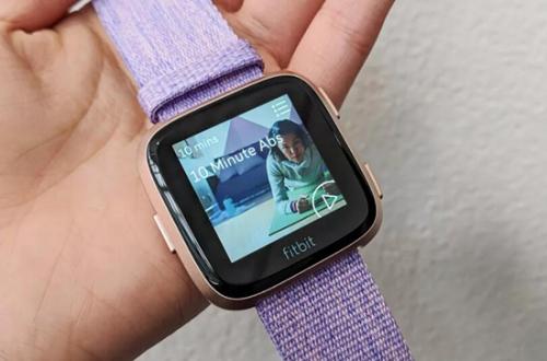 Versa 2智能手機可以與市場(chǎng)上的智能手表和Apple的智能手表競爭