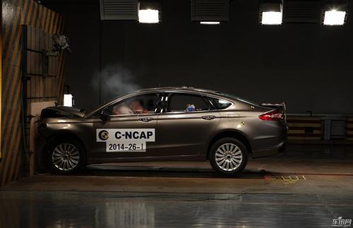 2018年BMW X3和Jaguar E-Pace獲得五星級NCAP安全獎