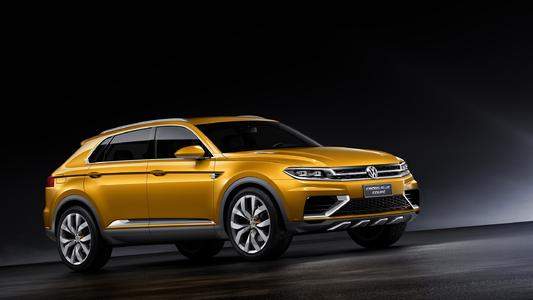 眾所周知路虎目前正在計劃一款轎跑車(chē)SUV