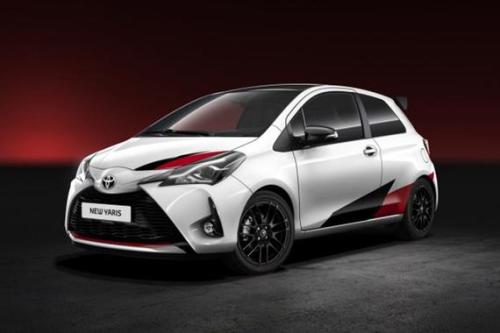 福特嘉年華和豐田Yaris的汽車(chē)而不是像其前身那樣在次輕型汽車(chē)領(lǐng)域競爭