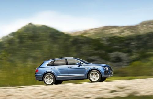 Bentley Bentayga進(jìn)行預覽正在接受冬季測試