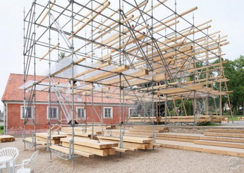 風(fēng)洞讓僧侶們飛過(guò)中國農村的Mailītis建筑師圓形劇場(chǎng)