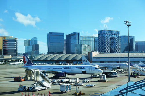 建筑是已故建筑師Zaha Hadid計劃于今年完成的一系列項目之一