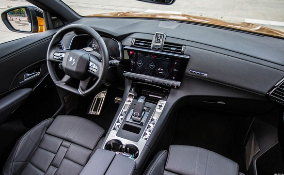 評測全新一代寶馬5系怎么樣及法系旗艦DS 7多少錢(qián)