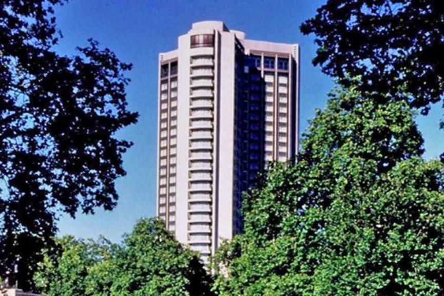 Park Lane的商店計劃開(kāi)拓一個(gè)大的空白空間