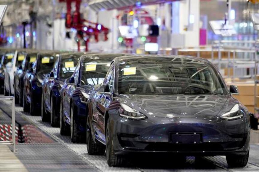 特斯拉公司的股票市值首次超過(guò)了通用汽車(chē)公司和福特公司的總市值