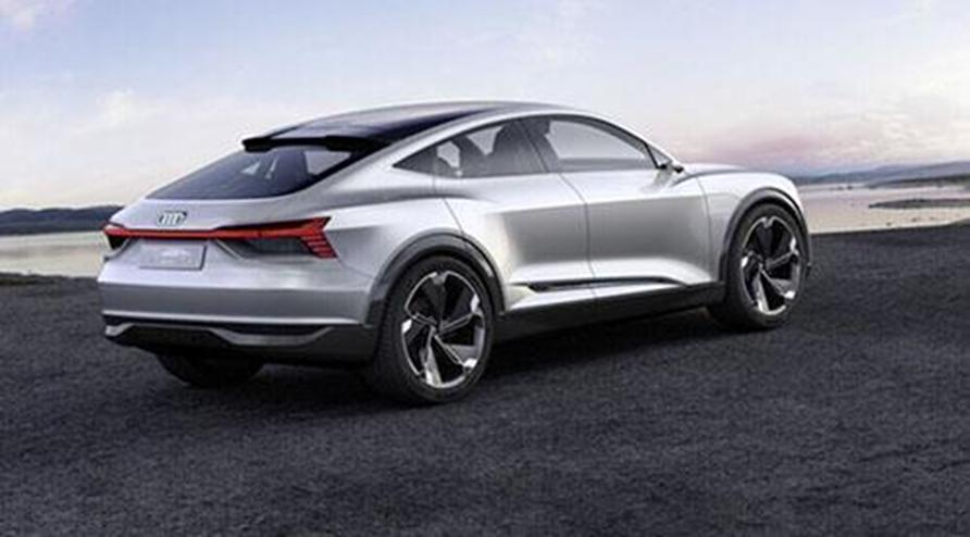 來(lái)自?shī)W迪的第二位電動(dòng)汽車(chē)來(lái)了 向E-Tron Sportback打招呼