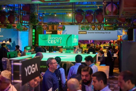 聯(lián)想的Yoga 5G是世界上第一臺能夠連接到5G網(wǎng)絡(luò )的PC