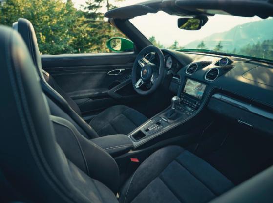 保時(shí)捷718 GTS 4.0升Cayman和Boxster：手動(dòng)變速箱 6缸 自然吸氣