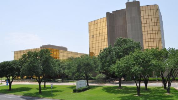 Stemmons Freeway建筑物曾經(jīng)是玫琳凱的故鄉