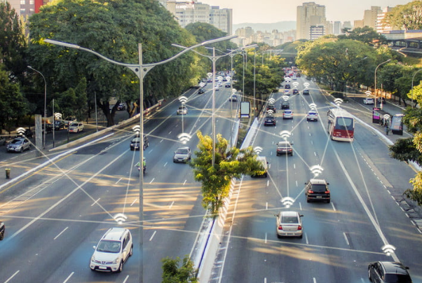 5G可以將您的汽車(chē)變成一個(gè)會(huì )說(shuō)話(huà)會(huì )思考的超級計算機