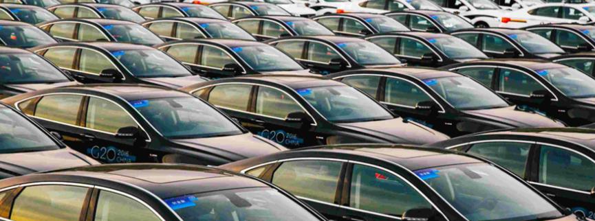 美國的汽車(chē)經(jīng)銷(xiāo)店7年來(lái)首次下降