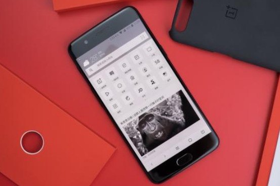 評測一加5怎么樣以及小米Max2值得入手嗎