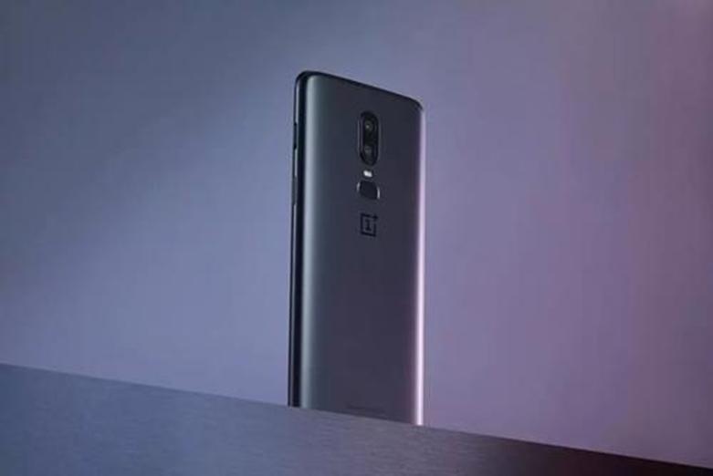 OnePlus將從蘇寧開(kāi)始在中國多家零售商銷(xiāo)售智能手機