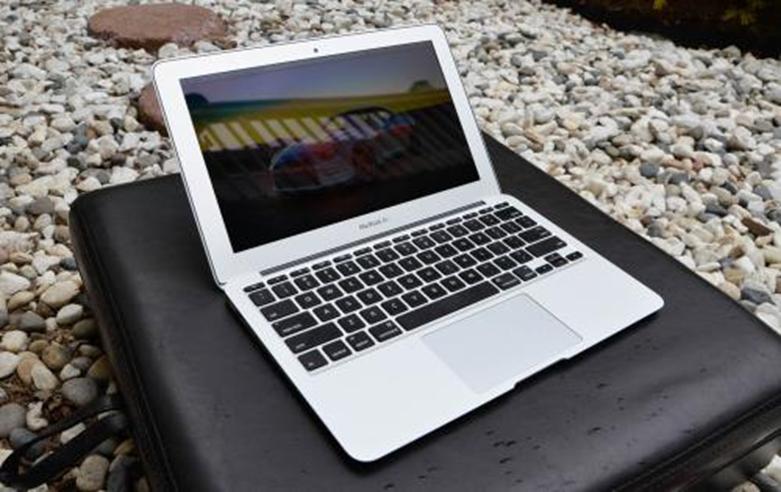 上周上市的MacBook Air現在售價(jià)950美元