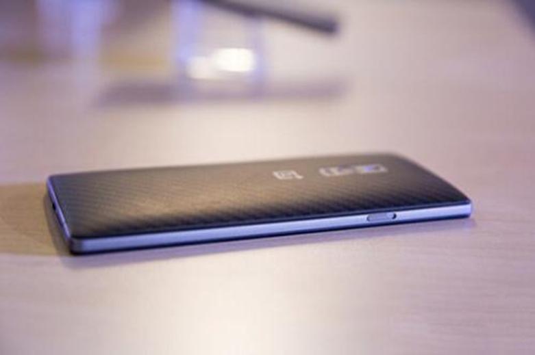 報道稱(chēng)OnePlus Bullets Z TWS即將推出30W無(wú)線(xiàn)充電器