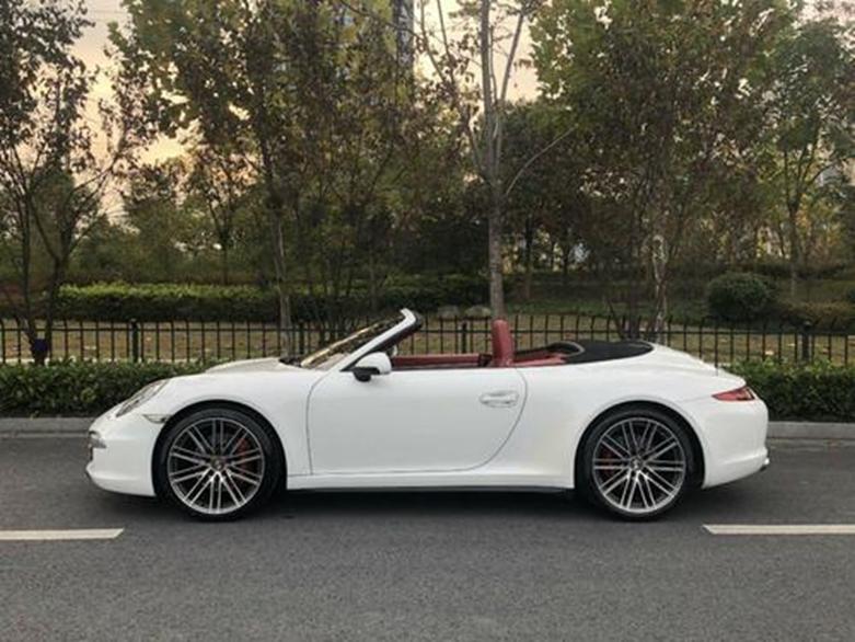 保時(shí)捷911 Cabriolet新增至美國配置器