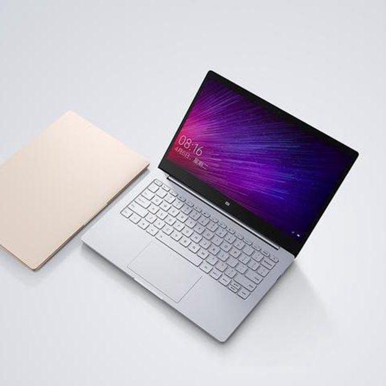 兩臺筆記本電腦開(kāi)箱即用運行Windows