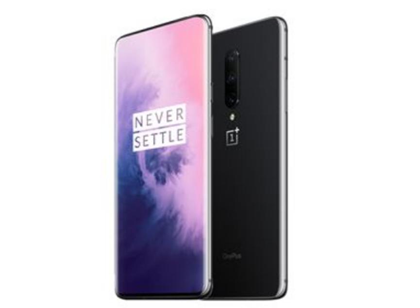 OnePlus 8 Pro顯示屏在發(fā)布會(huì )之前的視頻上顯示