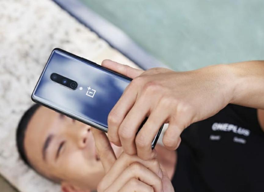 OnePlus 8系列取消了對Google Discover的支持