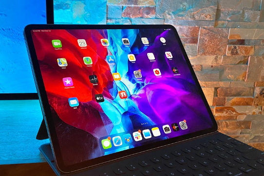 蘋(píng)果的專(zhuān)業(yè)應用程序包括Xcode將于明年進(jìn)入iPad Pro
