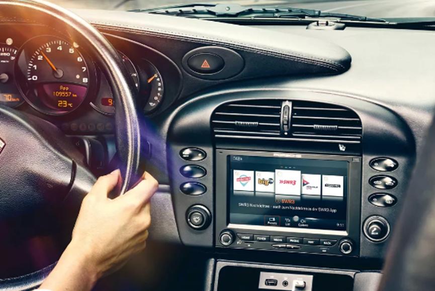 保時(shí)捷將Apple CarPlay與Android Auto添加到經(jīng)典收音機中