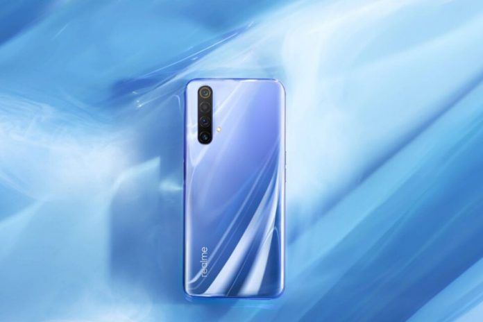 Realme X50t 5G（RMX2052）可能是X50系列的第五種型號，在Google Play支持的設備列表中被發(fā)現