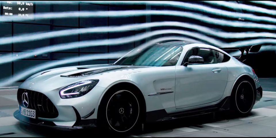 梅賽德斯-AMG GT黑色系列嘲笑跑車(chē)的外觀(guān)