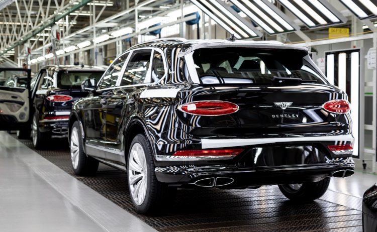 Bentley Bentayga的新生產(chǎn)在更新的Crewe工廠(chǎng)開(kāi)始