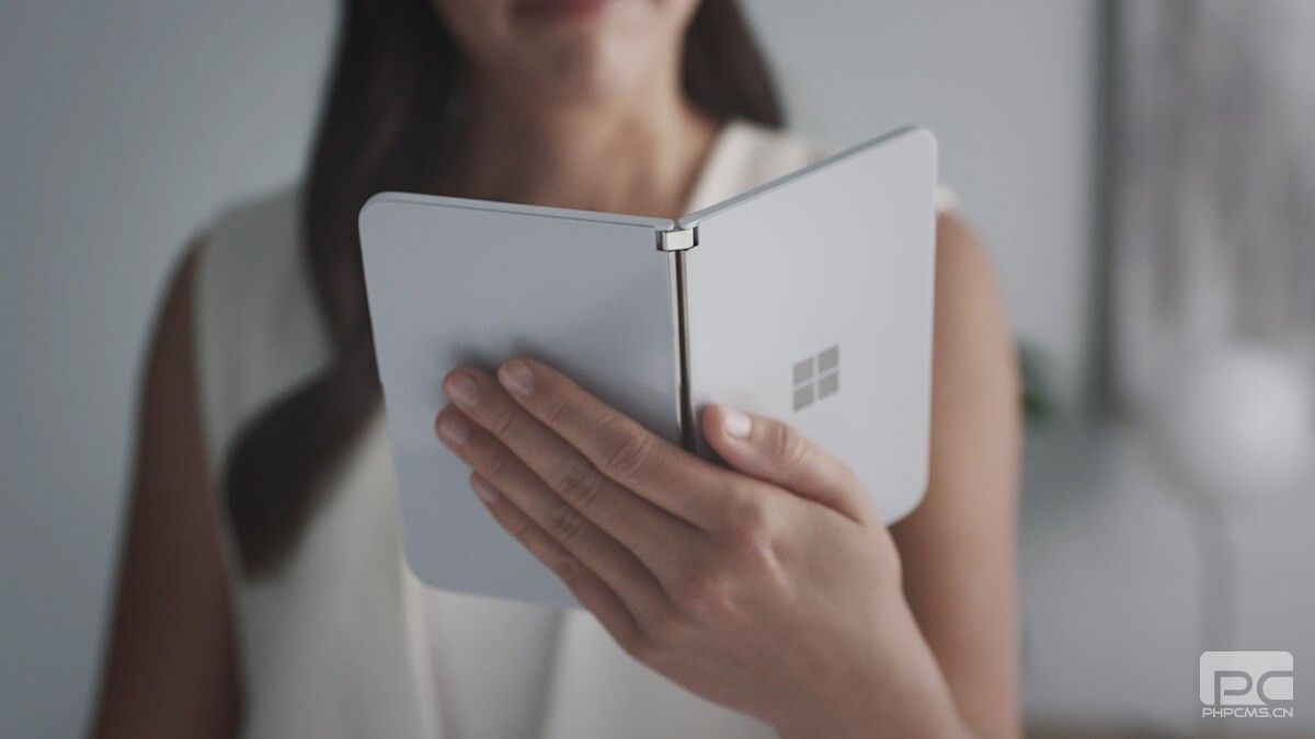 Microsoft Surface Duo：沒(méi)有無(wú)線(xiàn)充電，沒(méi)有5G，一個(gè)攝像頭，Android 10