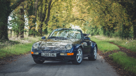 保時(shí)捷911是一款理想的風(fēng)冷敞篷跑車(chē)