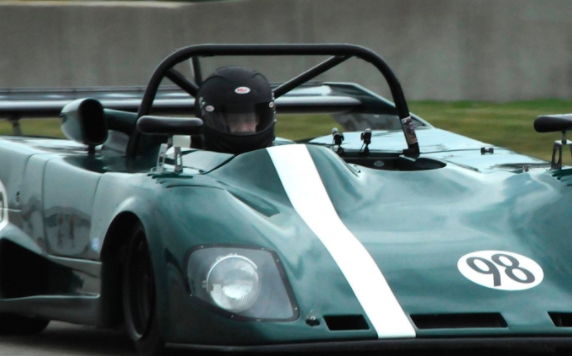 福特的新任首席執行官參加了福特GT40的比賽