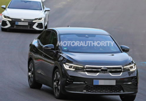 2022年大眾ID.4轎跑車(chē)間諜照片：電動(dòng)SUV即將問(wèn)世