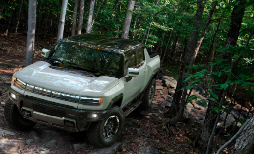 2022 GMC悍馬EV：擁有1,000馬力，350英里續航價(jià)格為112,595美元