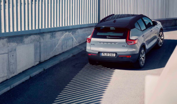 2021年沃爾沃XC40 Recharge是第一款EV，售價(jià)53,990美元