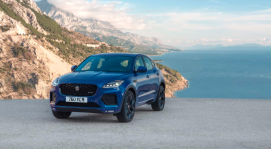 2021年捷豹E-Pace外觀(guān)煥然一新，采用輕度混合動(dòng)力技術(shù)