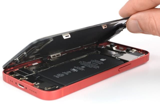 iPhone 12 mini拆解顯示了蘋(píng)果為打造微型旗艦而縮水的原因