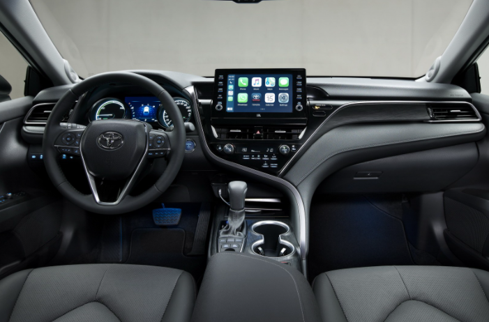 歐洲2021年豐田凱美瑞混合動(dòng)力車(chē)發(fā)布，內部和外部都有小更新