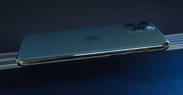 傳iPhone 13即將進(jìn)行低照度相機升級