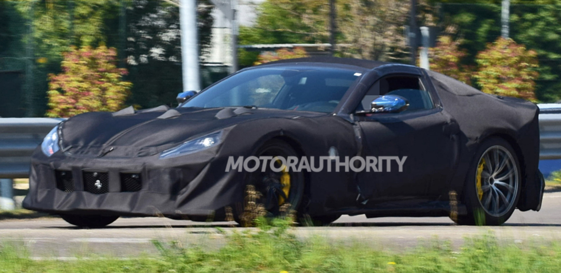 法拉利（Ferrari）被發(fā)現測試F12 TDF的后繼車(chē)型