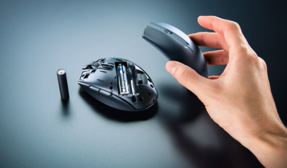 雷蛇（Razer）新款Orochi V2游戲鼠標擁有超過(guò)900小時(shí)的電池續航