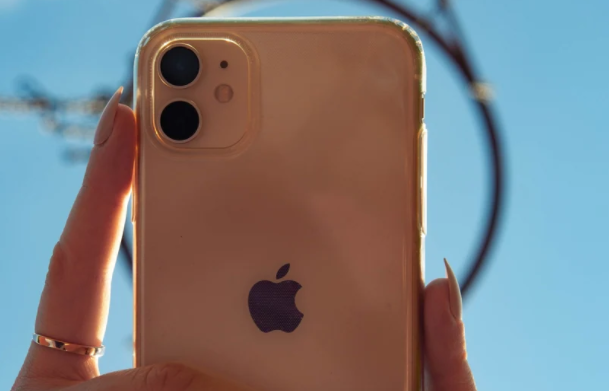 iPhone 13 Pro，Pro Max再次曝光具有三星120Hz刷新率屏幕