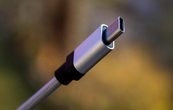 USB-C剛剛獲得了強大的升級：您很快就能為240W的設備充電