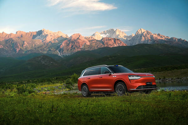 問(wèn)界M9大五座正式上市 全系六大升級讓豪華體驗持續增值