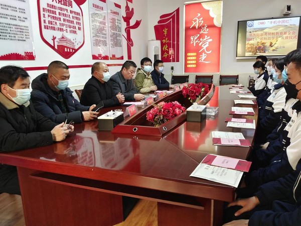 湖南胡楊教育基金會(huì )助學(xué)金益陽(yáng)市第十五中學(xué)發(fā)放現場(chǎng)