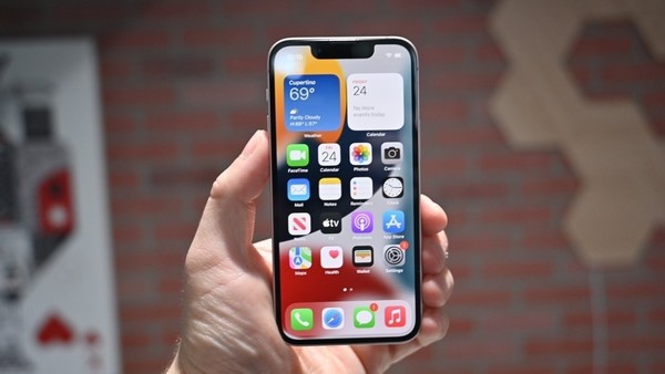 曝iPhone SE 4將支持AI攝影 外觀(guān)設計更像iPhone 13