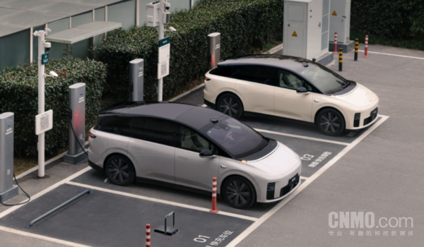 理想汽車(chē)第4000座超充站正式落地 “九縱九橫”貫通全國